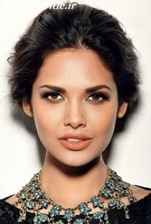 بیوگرافی Esha Gupta