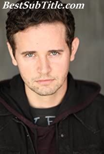 بیوگرافی Nick Renaud