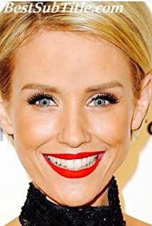 بیوگرافی بازیگر فیلم و سریال Nicky Whelan