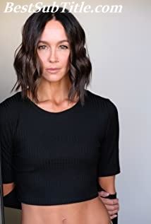 بیوگرافی Sharni Vinson